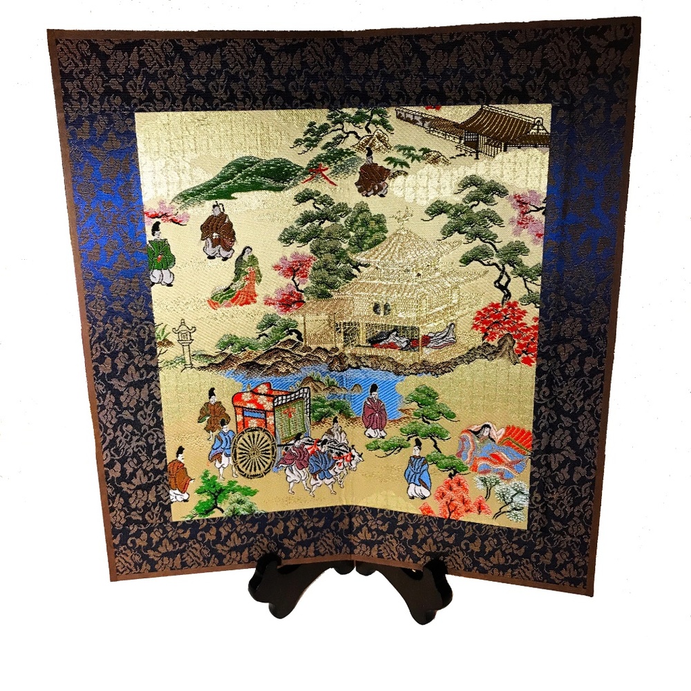 ORIENTAL EMBROIDERED SILK SCREEN ON WOODEN STAND "VILLAGE SCENE"